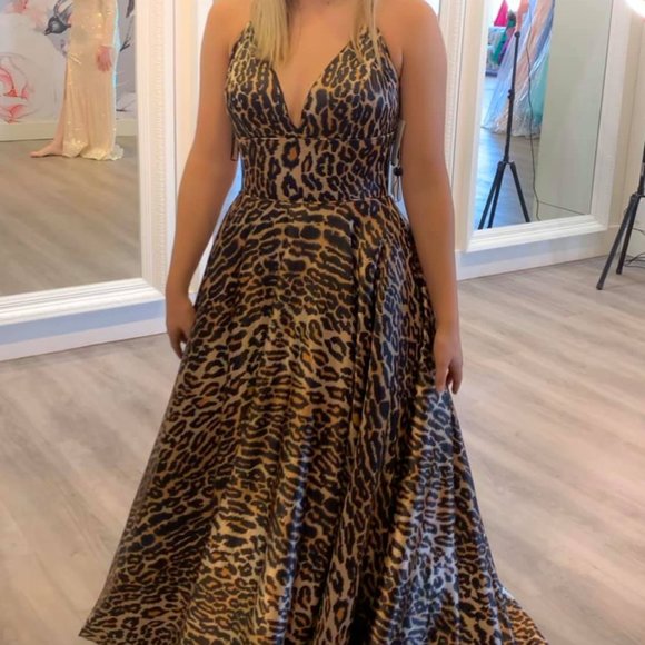 Sherri Hill Prom Dress - Picture 1 of 3